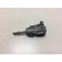 Вставка замка двери прав. VAG Octavia (A4 1U-) (2000 - 2011) 1U0837168