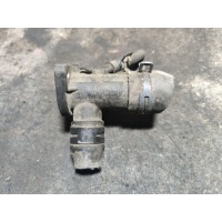 Фланец Volkswagen Golf 3 1995 068121133ae