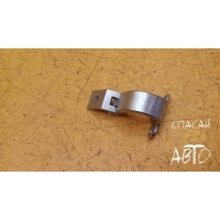 Петля багажника Skoda Rapid 2013- 5E0827302A