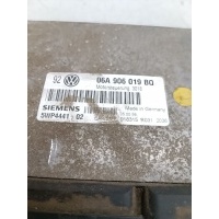 Блок управления двигателем Volkswagen Golf 1999 06a906019bq