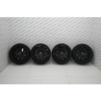 Литые диски R22 с резиной 275/40/22 Pirelli Scorpion Zero All Season (33 неделя 2020г.в.) Land Rover Range Rover 30DDTX L405 2012 LR099147