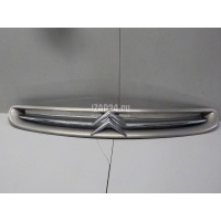 Решетка радиатора Citroen-Peugeot Xsara Picasso (1999 - 2010) 7804J7