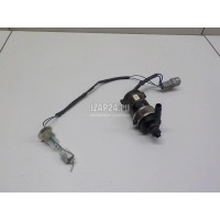 Насос омывателя фар Mitsubishi Pajero/Montero III (V6, V7) (2000 - 2006) MR515942