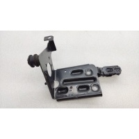 Кронштейн блока ABS Volkswagen Polo 614 2019 6R1614235F
