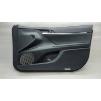 Обшивка двери Toyota Camry (XV70) ASV70 2021 6761006Q80C6