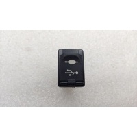 Адаптер AUX \ USB Toyota Camry (XV55) ASV50 2016 8619006060