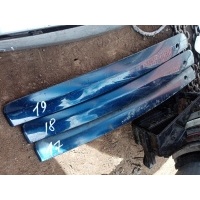 НАКЛАДКА КРЫШКИ БАГАЖНИКА Toyota IST NCP60/NCP61/NCP65 76801-52080/76811-52080(18)(19)