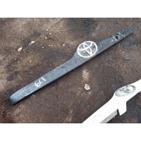 НАКЛАДКА КРЫШКИ БАГАЖНИКА Toyota COROLLA NZE121/NZE124/ZZE122/ZZE124 76801-12710