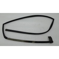 Уплотнитель стекла двери Subaru Tribeca WX 2007 63527XA03A