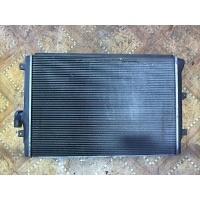 Радиатор (основной) Volkswagen Touran 2003-2006 2004 1K0121251N