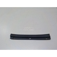 Уплотнитель капота VAG Superb (2008 - 2015) 3T0823707