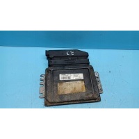 Renault megane 1.6 16v блок управления 8200035692