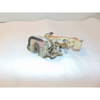 Замок двери багажника Toyota Yaris Verso XP20 1999-2006 6911052110
