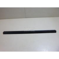Уплотнитель стекла двери Mitsubishi ASX 2010 5736A140