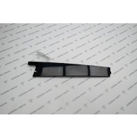 Накладка вертикальная задней двери (стойка B) RH Land Rover Range Rover Sport L494 2013 LR065353