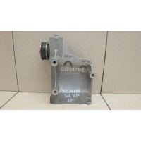 Кронштейн кондиционера Suzuki SX4 2013 9511161M00