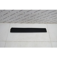 Молдинг, накладка передней двери снизу LH Land Rover Discovery Sport L550 2014 LR116797