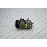 Компрессор кондиционера 2.2D Land Rover Discovery Sport L550 2014 LR041117