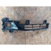 Заглушка (решетка) в бампер передний Toyota Land Cruiser 200 2018 5310360010, 5311260210