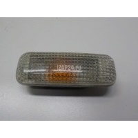 Повторитель на крыло белый Mercedes Benz W163 M-Klasse (ML) (1998 - 2004) 1638200121