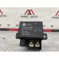 реле Volkswagen Touareg 7L6, 7L7, 7LA 2003 (2002-2010) 2D0951253B, <strong>-Б/У Детали сняты с АВТОМОБИЛЯ</strong>
