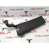 Пластик салона левая нижняя Tesla Model X 2017 1053894-00-A,1035967-00-E,1035974-00-C,1052875-00-C