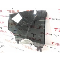 стекло двери задней правой Tesla Model X 2017 1052716-00-D