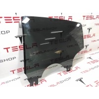 стекло двери задней левой Tesla Model X 2017 1052717-00-D