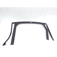 Уплотнитель стекла двери Renault Arkana JC 2021 823304696R