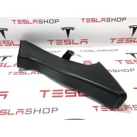 Дефлектор радиатора Tesla Model X 2017 1046212-00-C