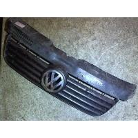 Решетка радиатора Volkswagen Transporter 5 2003-2009 2004 7H0853653
