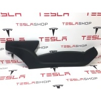 Накладка декоративная центральной консоли Tesla Model X 2021 1055164-03-C,1058887-00-A