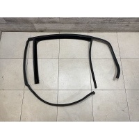 Уплотнитель стекла двери Volkswagen Golf (Mk6) VI (2008–2016) 2011 5K6839431E 5AP