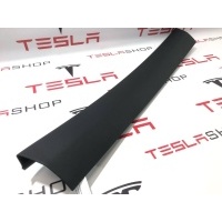 Молдинг крышки багажника верхняя Tesla Model X 2017 1037906-50-E,1037906-00-E