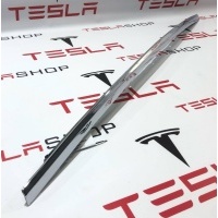 Молдинг (накладка кузовная) Tesla Model X 2017 1032249-00-J