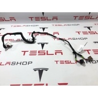 Проводка двери Tesla Model X 2017 1063406-00-F,1064336-00-B
