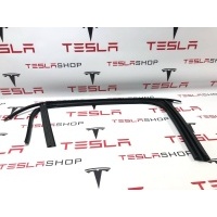 уплотнитель Tesla Model X 2017 1032278-00-D