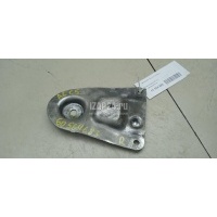 Кронштейн передней балки VAG Superb (2002 - 2008) 8D0399542B