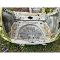 Toyota c - hr полоса задняя пол багажника ванна