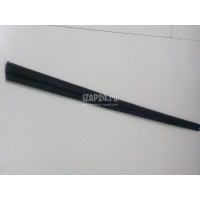 Уплотнитель (внутри) Toyota RAV 4 (2006 - 2013) 6817142050