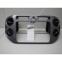 Рамка магнитолы VAG Tiguan (2007 - 2011) 5N0858069AXVZ