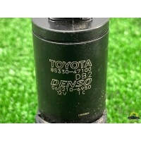 Насос (моторчик) омывателя стекла Toyota RAV4 5 поколение (XA50) 2020 8533047100