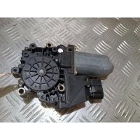 Моторчик стеклоподъемника передний правый Audi A3 1996-2000 1997 8L3959802