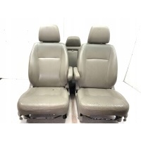 Кресла сиденья кожа набор . honda cr - v ii 02 - 06