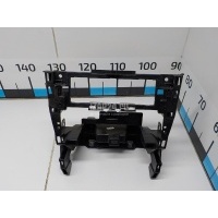 Рамка магнитолы Renault Latitude (2010 - 2015) 681048478R