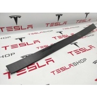 молдинг двери передней левой Tesla Model X рест. 2022 1035119-00-E