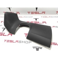 Накладка декоративная на торпедо Tesla Model X 2019 1002405-02-H,1007013-00-A