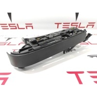 Прочая запчасть задняя левая Tesla Model X рест. 2022 1055050-00-K,1051549-00-H,1055059-00-D