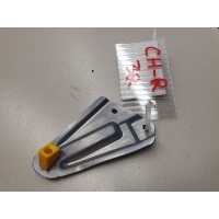 Кронштейн двери задней правой Toyota C-HR GX10 GX50 2016- 67625F4010