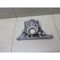 Крышка коленвала передняя Renault Duster 2012 135116136R
